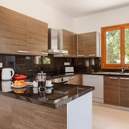 Aphrodite Hills Superior Villas Superior 0383 Air Conditioning 3 Bedrooms Πάφος