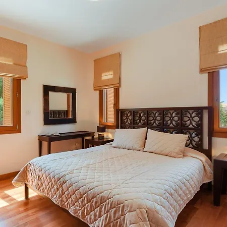 Aphrodite Hills Superior Villas Superior 0383 Air Conditioning 3 Bedrooms Βίλα Πάφος