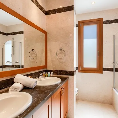 Aphrodite Hills Superior Villas Superior 0383 Air Conditioning 3 Bedrooms * Πάφος