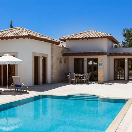 Aphrodite Hills Superior Villas Superior 0383 Air Conditioning 3 Bedrooms Βίλα Πάφος