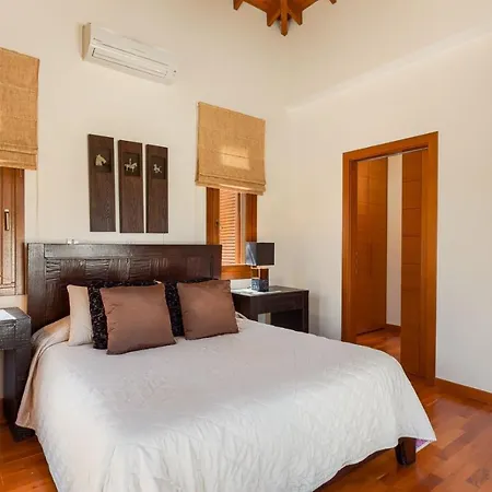 Aphrodite Hills Superior Villas Superior 0383 Air Conditioning 3 Bedrooms Villa Paphos